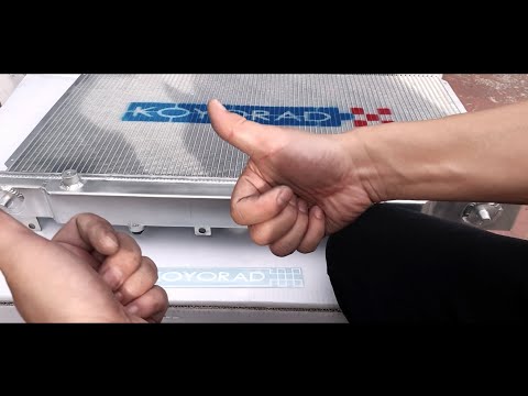 Civic Type R fk8 Unboxing & Installing Koyorad (radiator)