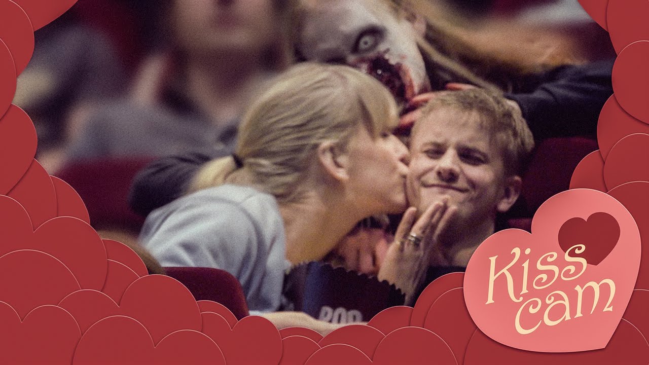 The Zombie Kiss Cam – Gröna Lund Scare Prank II thumnail
