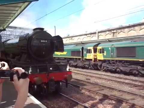 The x2 Class 66 Freightliner Short “CONVOY” Nos.66548+66523 was passing at Carlisle Citadel Station.