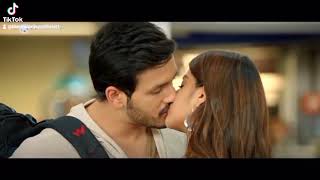Nidhi Agrawal kissing scene