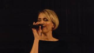 Claire Richards - Liar (Live) St. Georges Hall Liverpool 04/12/18