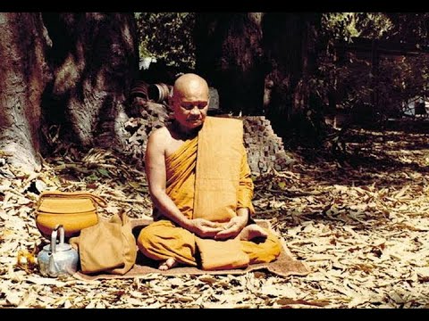 Ajahn Chah - Speaking Straight on Meditation and Sila (in Thai & English)