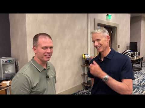 Prosecutor Matt Murphy talks with Nate Eaton at CrimeCon Denver 2025