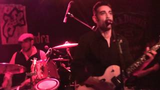 Screaming Perros / Mi odio caera sobre ti