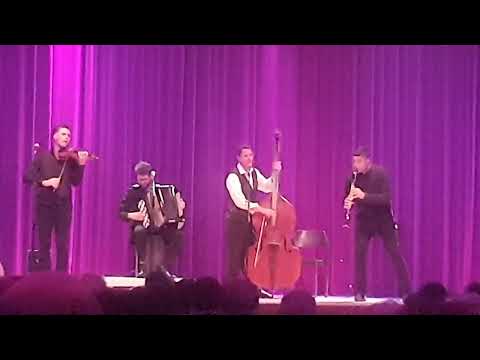 Folksmilch -  Capri Fischer  -  13.4.2024 - Wiener Neudorf