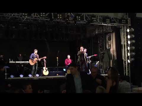 Show de abertura pra Chitãozinho e Xororó