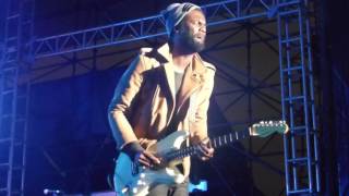 Gary Clark, Jr. - If Trouble Was Money [Albert Collins cover] (Houston 02.04.17) HD