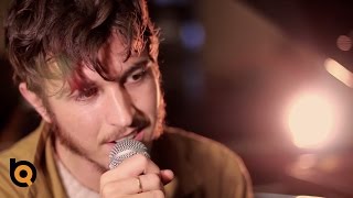 Oscar and the Wolf - Session Acoustique - "Undress"