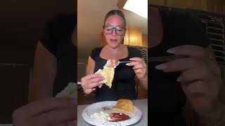 You can eat quesadillas for breakfast & still lose weight 🤔 #weightloss #fatloss #breakfast