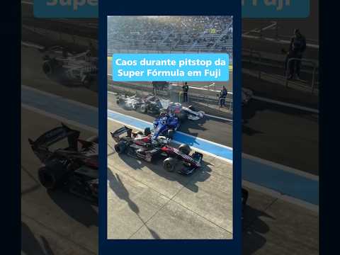 Acidente bizarro nos boxes: 8 abandonos em Fuji #shorts #racing #crash