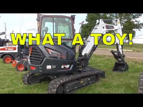 BOBCAT E48 EXCAVATOR