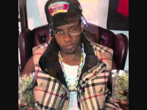 Na boogz & Stevey Steve - 2012's Freshman Cypher