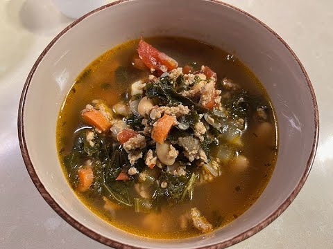 Ground Turkey, White Bean and Kale Soup