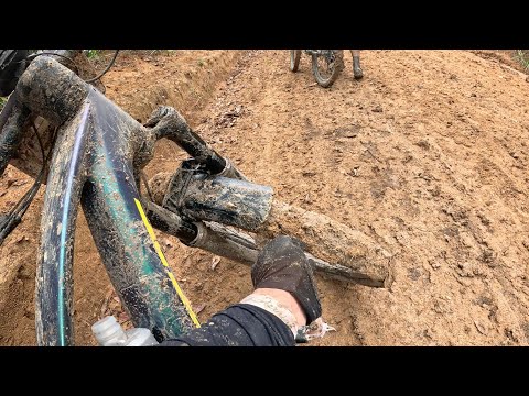 Maratona dos Descobrimentos - 2025 CHUVA E LAMA