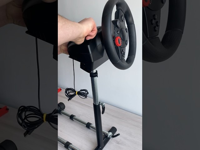 Vídeo relacionado con Dishot Racing Wheel Stand (versión actualizada) Pro Shifter Altura Ajustable Simulador de conducción Cabina Compatible con Logitech G25 G27 G29 G920 T300RS T500 T3PA TGT FANATEC Gaming Cockpit