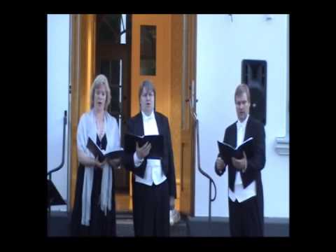 Nyberg, Calvén and Bengtsson sing Te sol quest'anima from Verdi's Attila in Väsby Park 2009