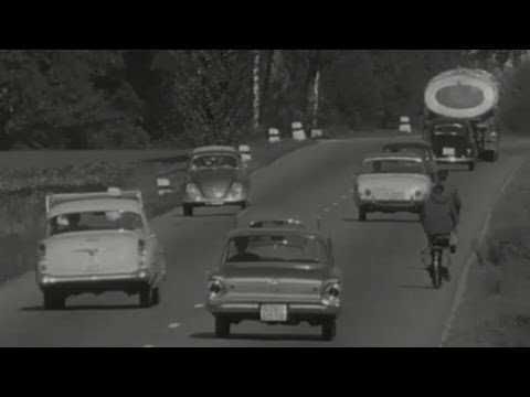Daredevil drivers in the 1960s | SRF Archive