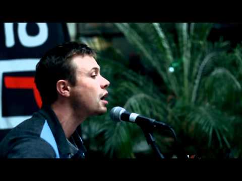 95bFM Breakfast Club: Tono & the Finance Company