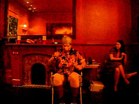 Irene Drag Queen - Sex on Fire