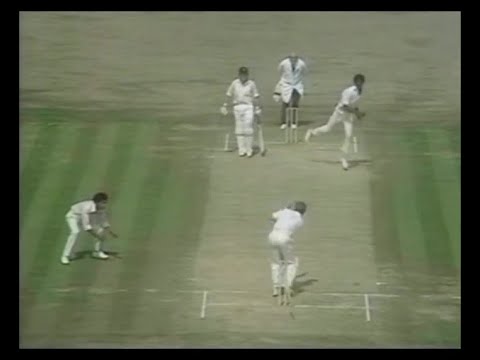 ENGLAND v WEST INDIES 5th TEST MATCH DAY 4 THE OVAL AUGUST 16 1976 MICHAEL HOLDING ROY FREDERICKS