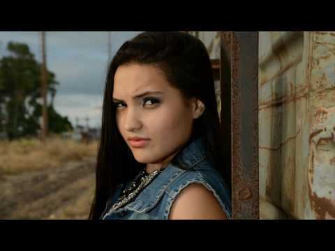 Backstage video Clip Giuliana