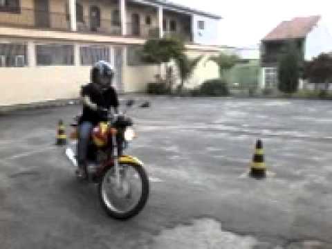 2 video da aula de moto de hoje 28/11/2013 Superação total