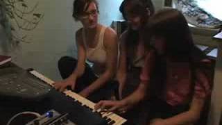 Video thumbnail for 12AY7 Mic Pre - Demo by Au Revoir Simone - Tube Microphone Preamp - Electro Harmonix by ehpedals
