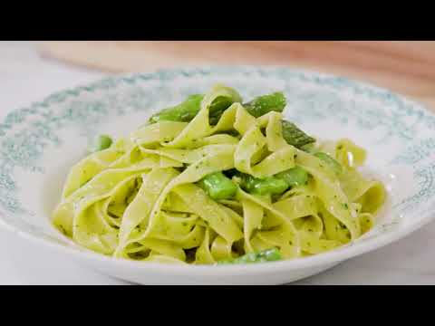 Jamie Oliver presenting Bamix of Switzerland