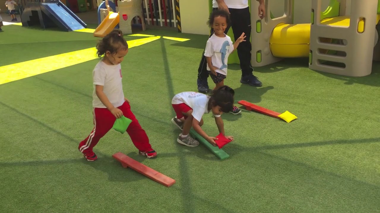 PE with Coach Amr Medium