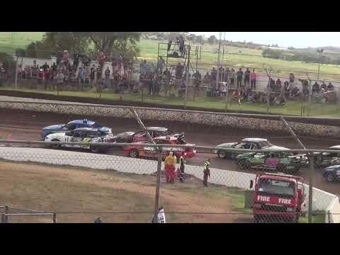 Modified sedans Qld Title  heat 1 part 1 Toowoomba Speedway 28/12/21