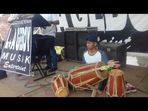 La Geboy ♡Buta Karena Cinta♡ @0toy MC @Sukria DJ @Berlin Rampak @Cameramen Kang Bahrum