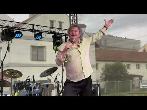 Standa Hložek na Dnech Kralup 2025 - Útulek fest (5. 6.. 2025)