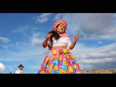 Santiago estilo Canipaco con VANITZA LANDEO  la voz angelical del Perú