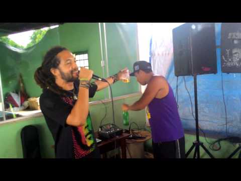 Batalha no aniversário do Naui MOVNI