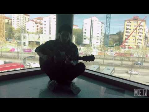 Andreas Moe - "Bus Stop" acoustic live backstage