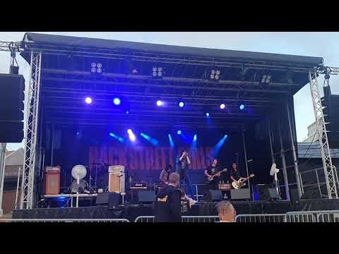 Backstreet Girls m/Eivind Staxrud - Gimme Just a Second & Motorhellway (Live, Halden, 26.6.21)