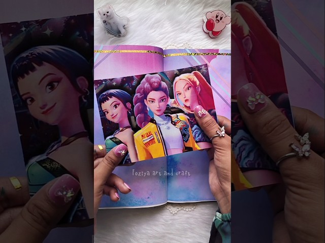 Vídeo relacionado con K-POP Demon Hunters - HUNTR/X - Estuche Triple Cremallera, Estuche Infantil, Ideal para Niños de 5 a 14 Años, Cómodo y Versátil, Resistencia, 21x7x8.5 cm