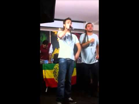 Iker A Secas - Congui Entre Oxigeno y Gas