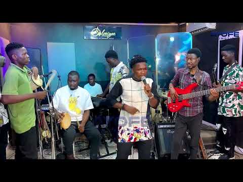 MUST WATCH!!! THE SANTANA BAND ENERGETIC PERFORMANCE AT EMINENCE AKILO ONLINE PRAISE🎙️🔥