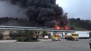 preview picture of video 'Fire at Westmead factory'