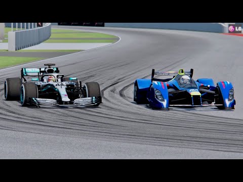 Mercedes F1 2019 vs Red Bull X2010 - Canada GP