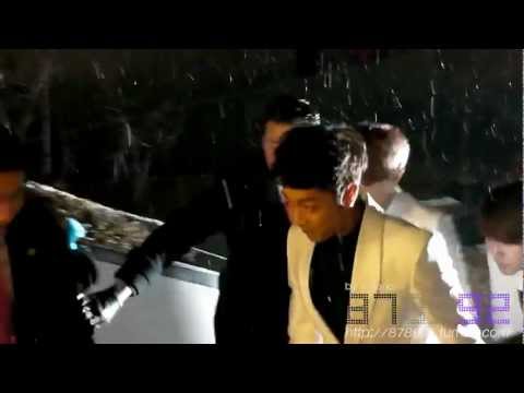 [FANCAM] BEAST - 20121229 SBS Gayo Deajon - Red Carpet [by imtanoi]