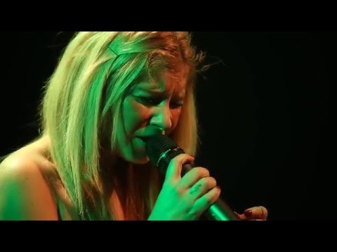 André Miguel Santos & Joana Melo - No meio da brasa