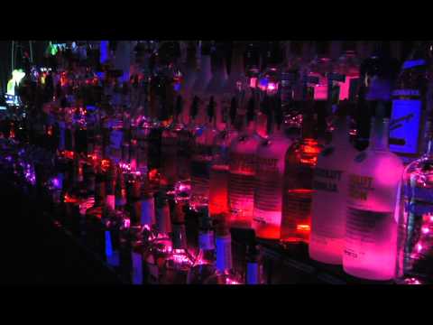 download lagu mp3 mp4 Real Swingers Tennessee, download lagu Real Swingers Tennessee gratis, unduh video klip Real Swingers Tennessee