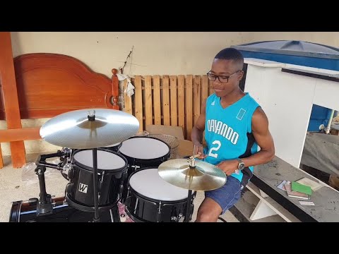 A emoção de receber e montar a primeira Bateria - Júlio  César