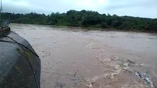preview picture of video 'Rain in the Sringeri water in the road ||flood in sringeri'
