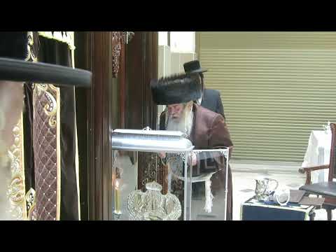 First Night Chanukah 5783 With Kretchnif Yerushalayim Rebbe