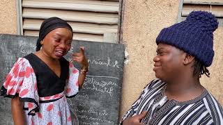 Download lagu Kassim Dougoutigui - Le maquillage mp3