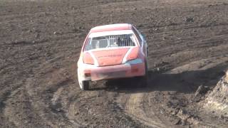 preview picture of video 'NK autocross Gendringen 2014 - Finale Juniorklasse'