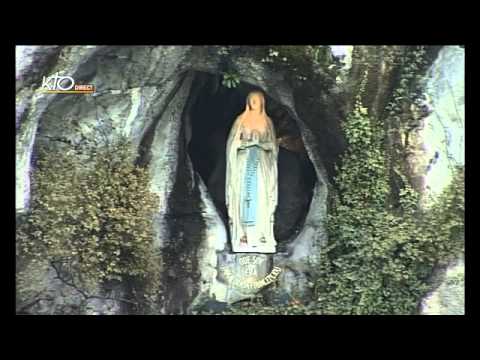 Chapelet à Lourdes